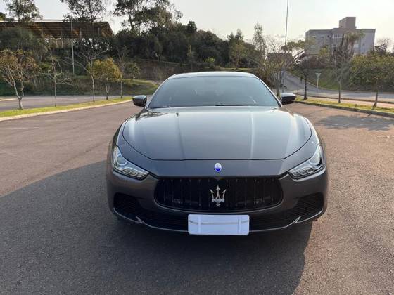 MASERATI GHIBLI 3.0 V6 TURBO GASOLINA AUTOMÁTICO MASERATI GHIBLI 3.0 V6 TURBO GASOLINA AUTOMÁTICO